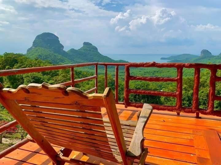 Koh Phaluay Eco Resort Surat Thani Ngoại thất bức ảnh